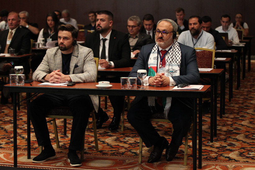 Hinkle ve Dr. Mohammad Makram Balawi