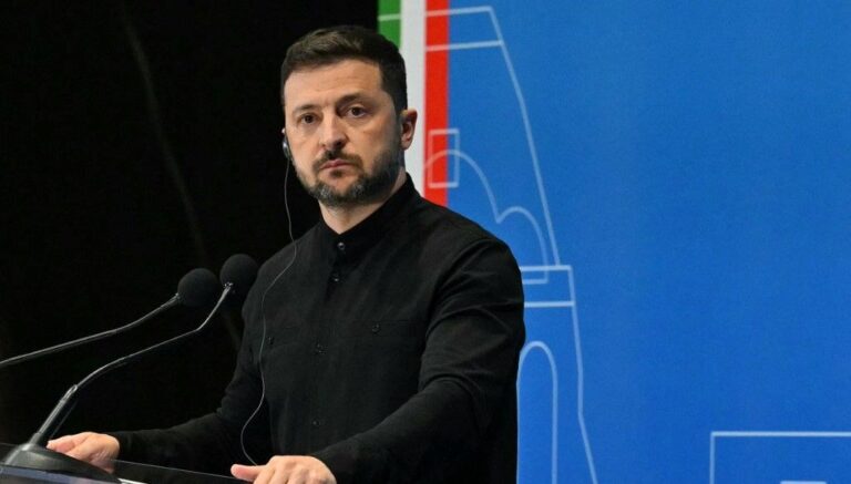 zelenski-rusyaya-saldirilarda-kendisilahlarimizi-kullaniyoruz-41gk8bYP.jpg